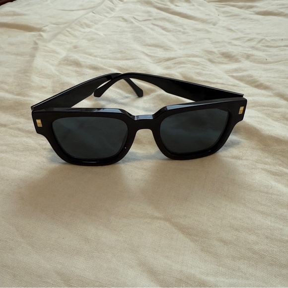 Louis Vuitton LV Escape Square Sunglasses - Picture 7 of 12